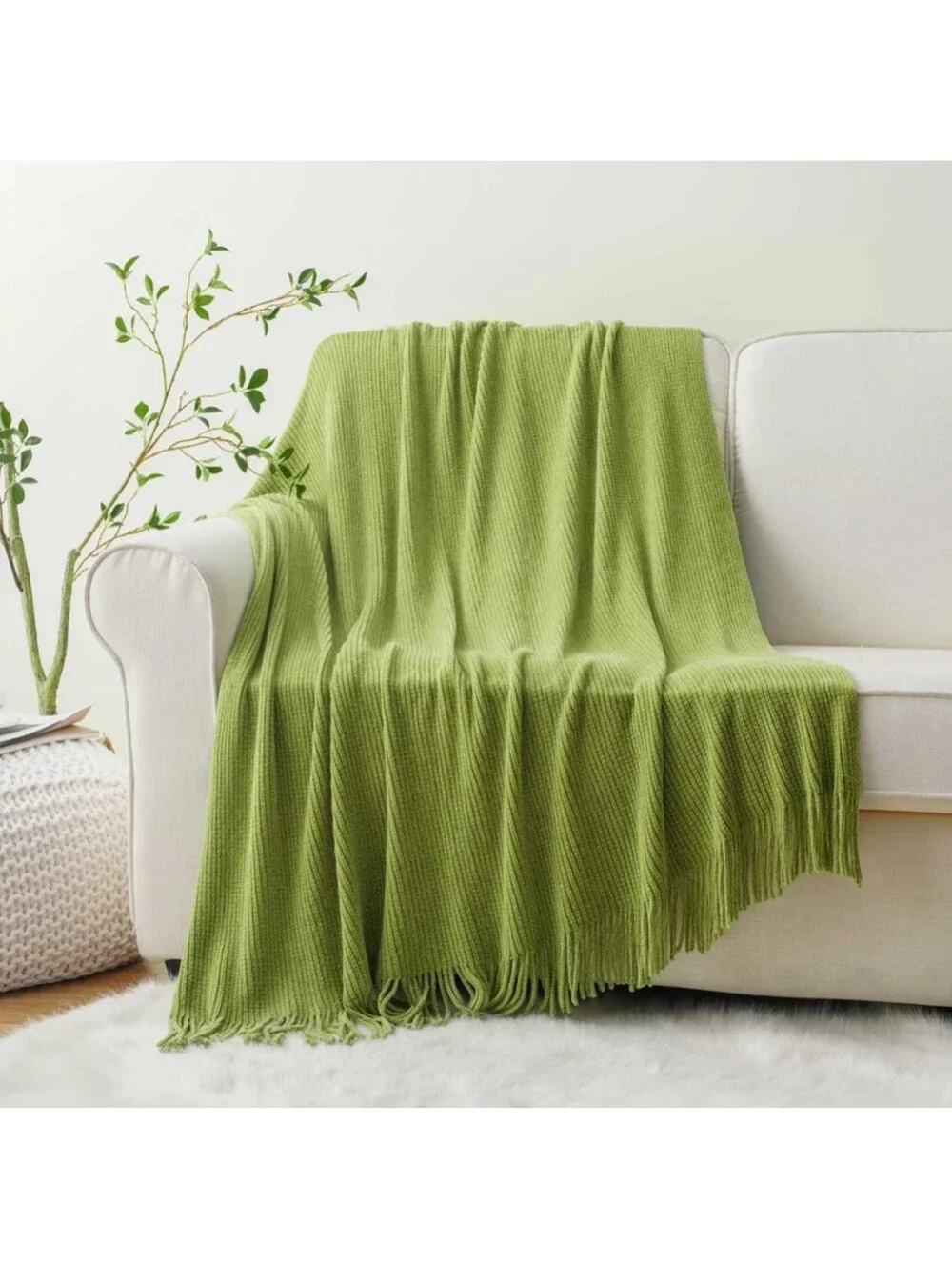 Battilo NWT Chenille Knit Throw Blanket With Tassels In Apple Green 60